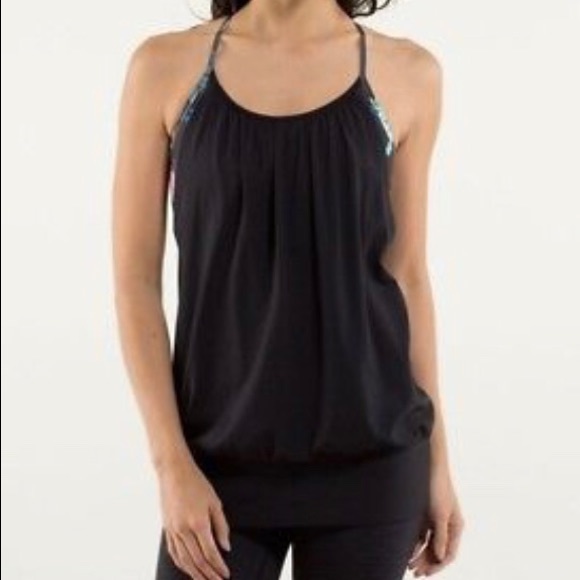 Lululemon No Limits Tank in Black/Petal Floral - Picture 2 of 6
